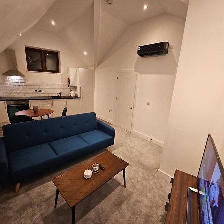 Aparotel Serviced Apartments - Stonehenge, Amesbury Town Centre Habitación foto
