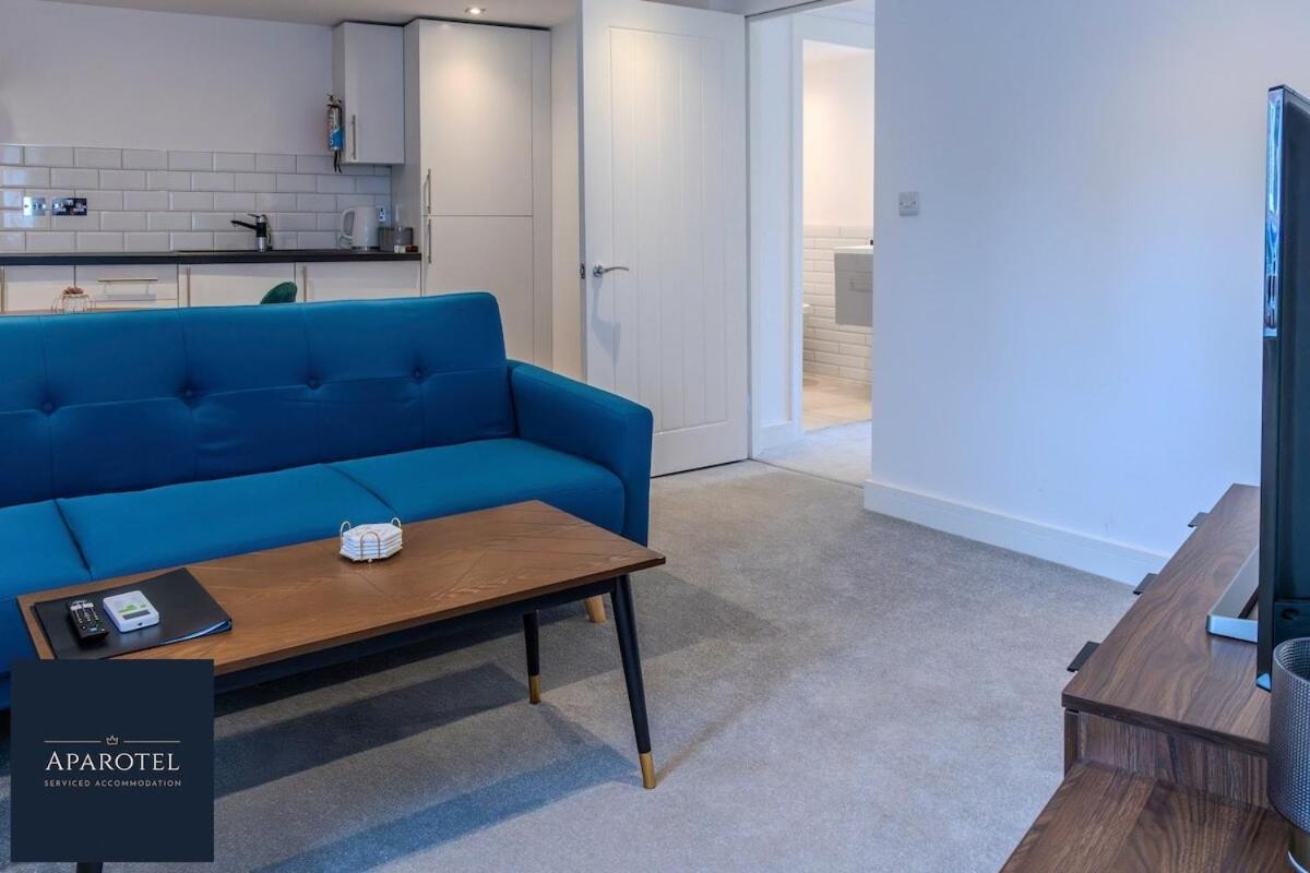 Aparotel Serviced Apartments - Stonehenge, Amesbury Town Centre Habitación foto