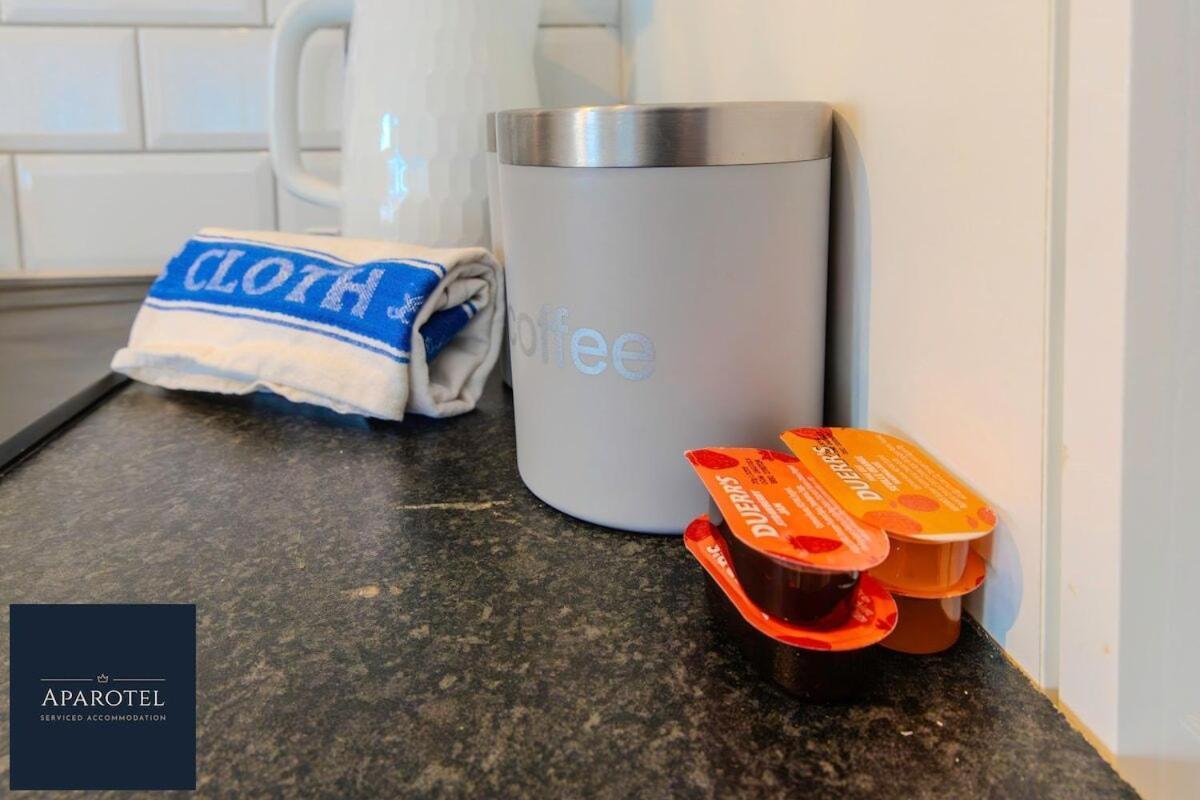 Aparotel Serviced Apartments - Stonehenge, Amesbury Town Centre Habitación foto