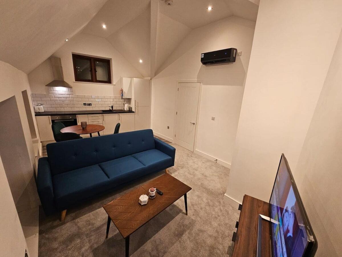 Aparotel Serviced Apartments - Stonehenge, Amesbury Town Centre Habitación foto