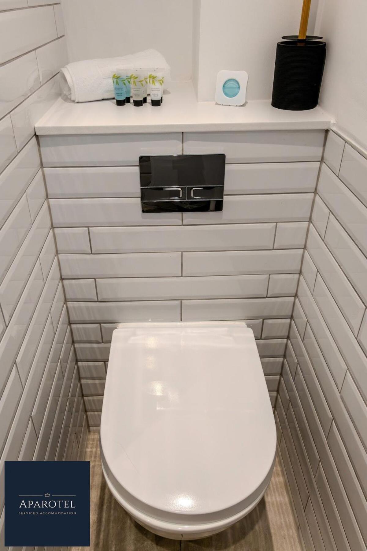Aparotel Serviced Apartments - Stonehenge, Amesbury Town Centre Habitación foto