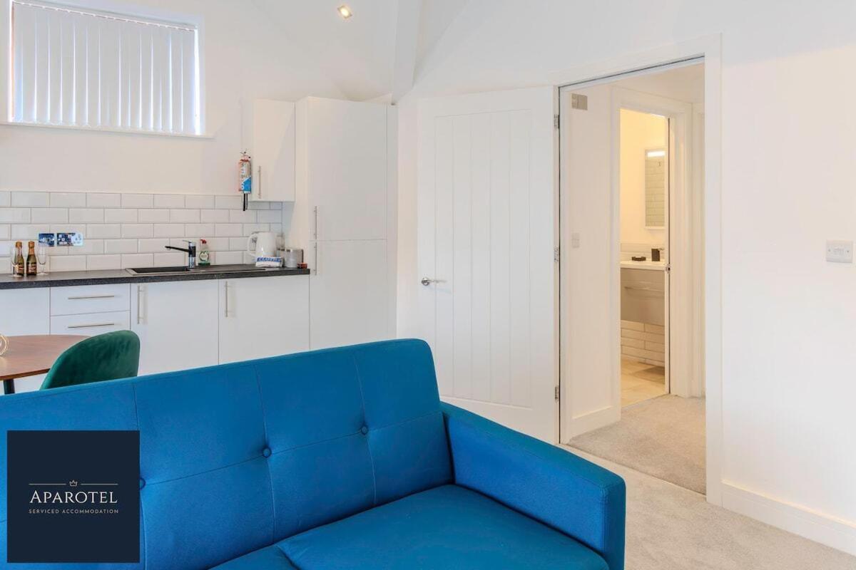 Aparotel Serviced Apartments - Stonehenge, Amesbury Town Centre Habitación foto
