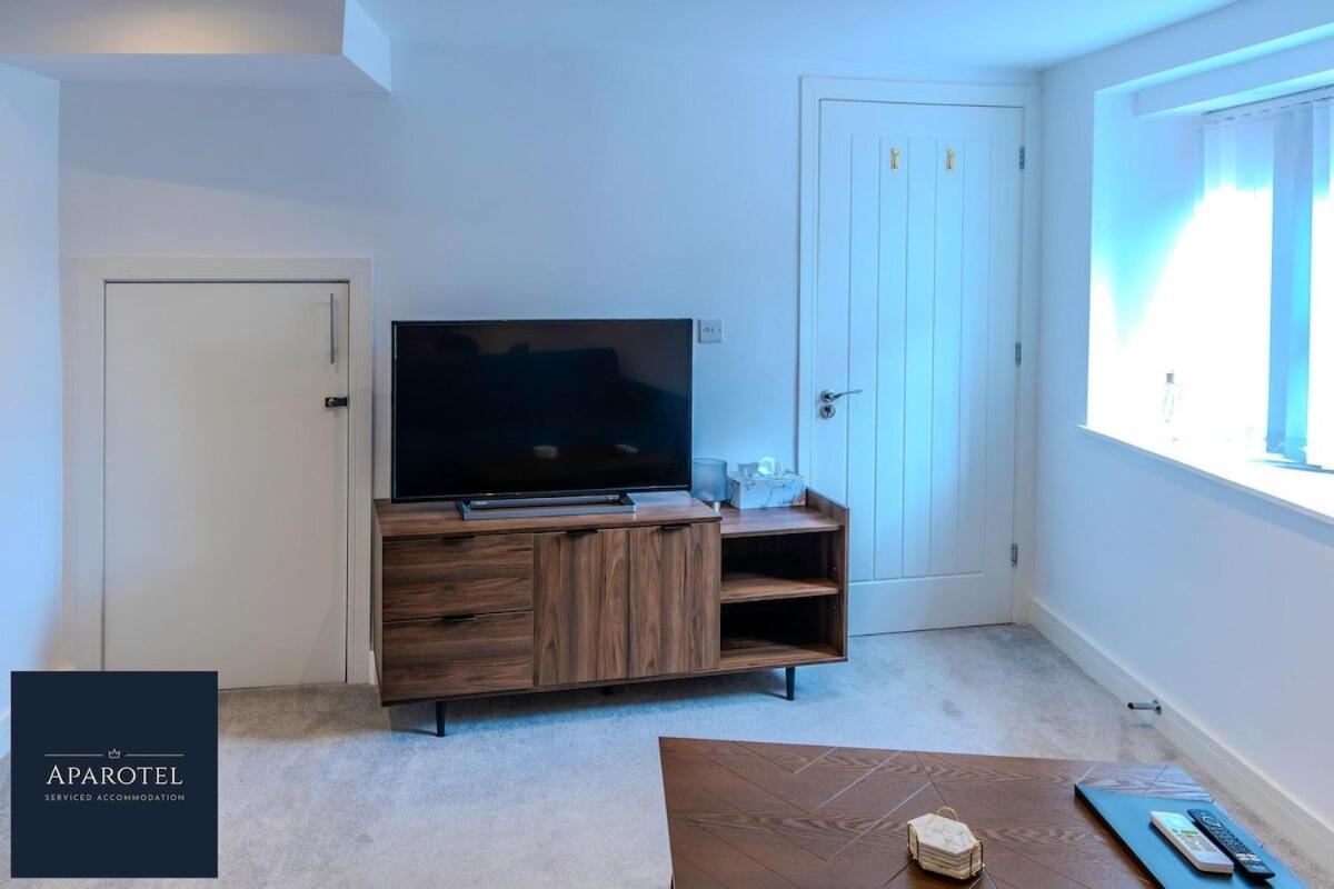 Aparotel Serviced Apartments - Stonehenge, Amesbury Town Centre Habitación foto