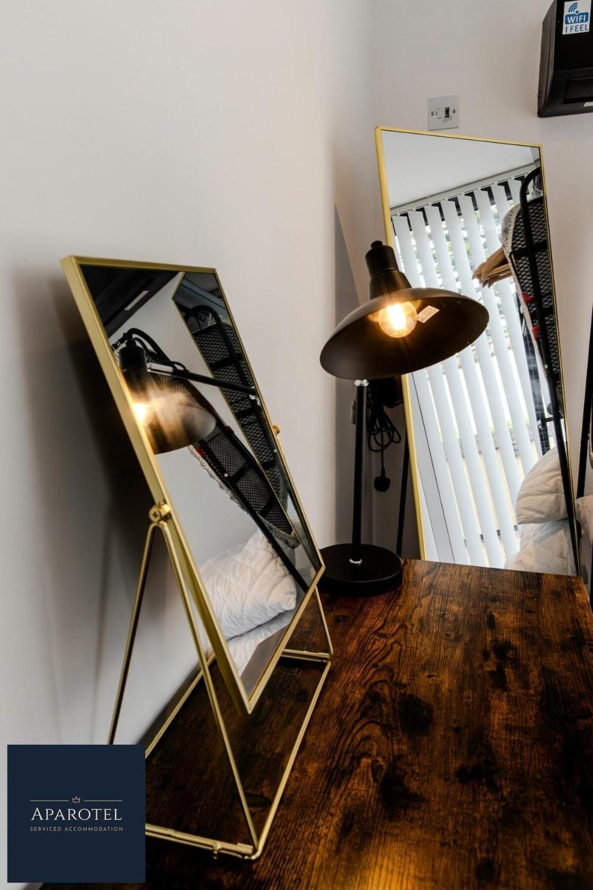 Aparotel Serviced Apartments - Stonehenge, Amesbury Town Centre Habitación foto