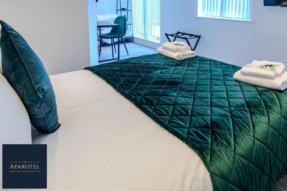Aparotel Serviced Apartments - Stonehenge, Amesbury Town Centre Habitación foto